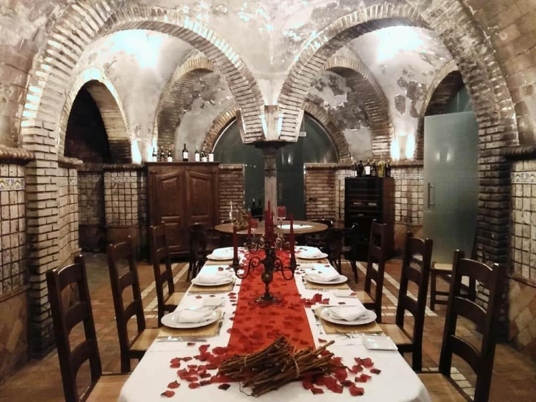Hotel Vinicola Real-200 Monges Albelda De Iregua Eksteriør bilde