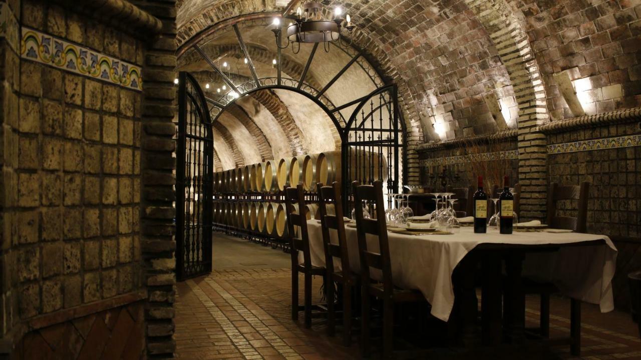 Hotel Vinicola Real-200 Monges Albelda De Iregua Eksteriør bilde